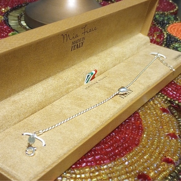 Sterling Silver Heart Bracelet - Picture 8 of 8